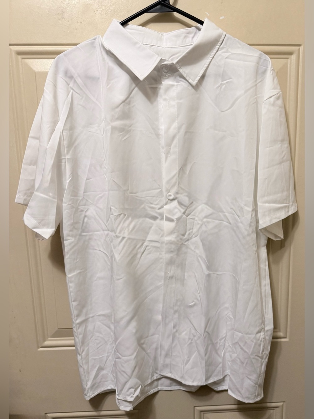 White Short Sleeved Dress Shirt Size XL NWOT